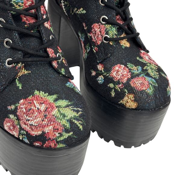 Current Mood Dolls Kill Platform Boots Tapestry Floral SZ 7 Womens Dark Romantic - Picture 9 of 12